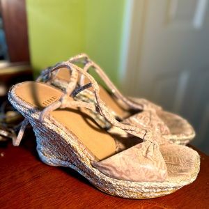 Stuart Weizman Wedge/Platform Shimmer Tie Sandals - Marked size 7, but run small